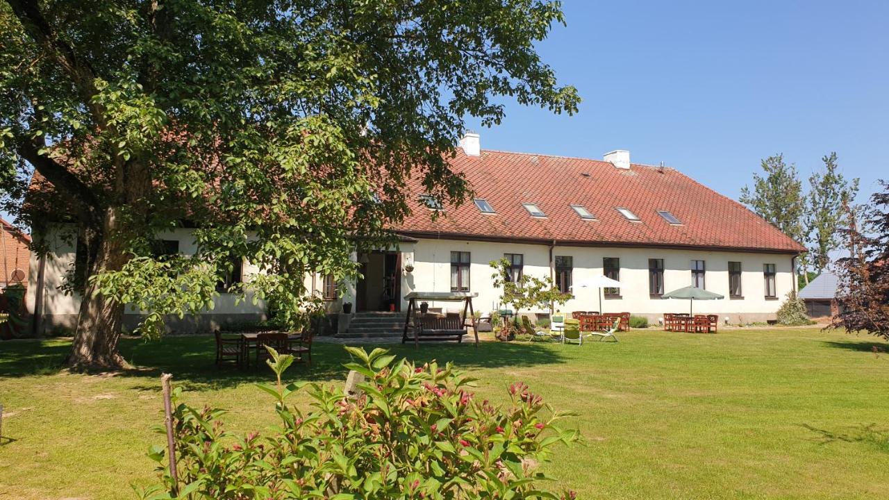 Folwark Goscino-Dwor Panzió Kültér fotó